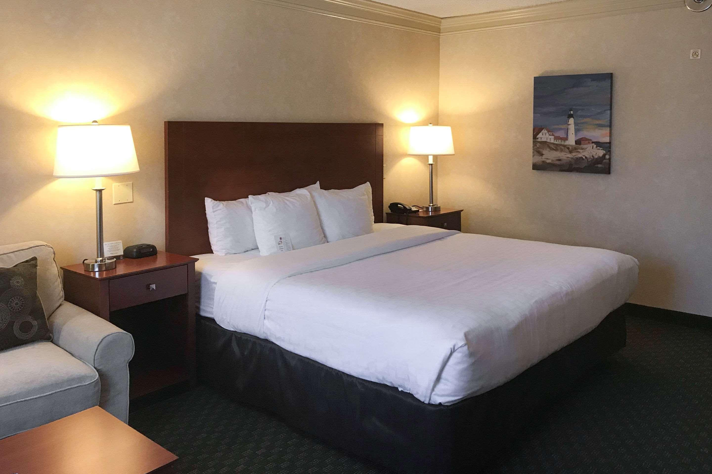 Clarion Hotel & Conference Center Sungai Toms Luaran gambar