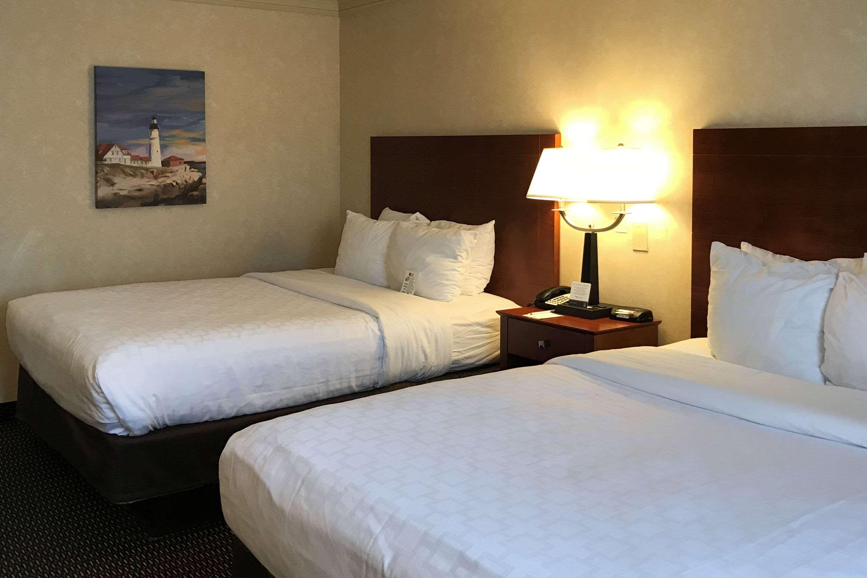Clarion Hotel & Conference Center Sungai Toms Luaran gambar